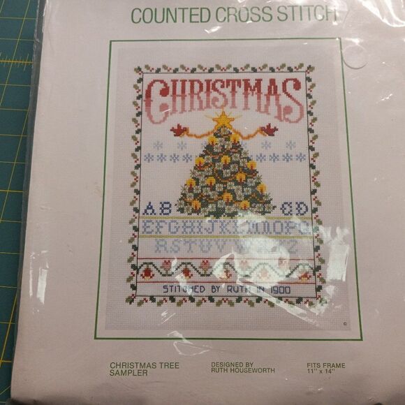 Counted cross stitch opened packages Vintage Cottagecore Grandmacore - Picture 11 of 12